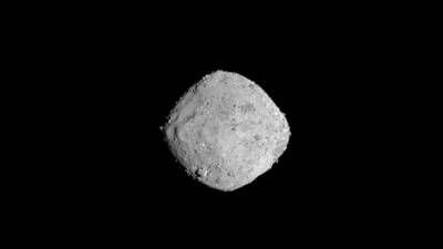 La primera imagen del asteroide Bennu captada por la sonda OSIRIS-REx este lunes./AFP.