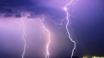 Fotografía de archivo de un rayo.