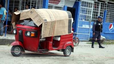 Francisco Banegas López murió dentro del mototaxi que conducía al ser atacado a balazos por dos individuos.