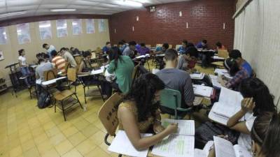 Los estudiantes en un aula de anexos. Fotos: Wendell Escoto
