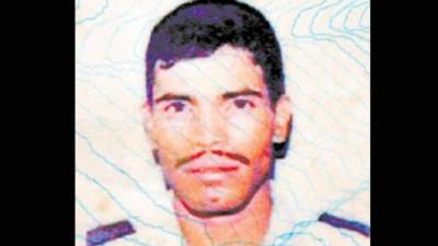 Carlos Enrique Sevilla Vásquez es el policía asesinado.