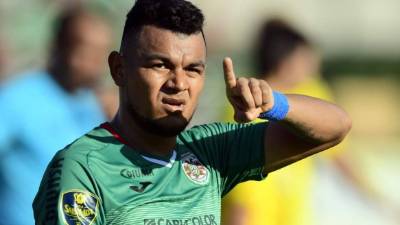 Mario Martínez, mediocampista del Marathón.