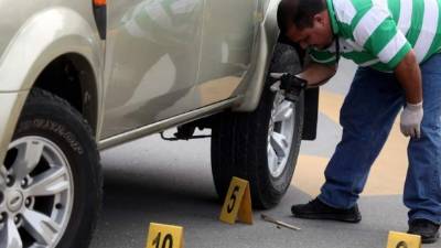 Los técnicos de la Policía de Investigación requisaron en la escena 12 casquillos de bala.