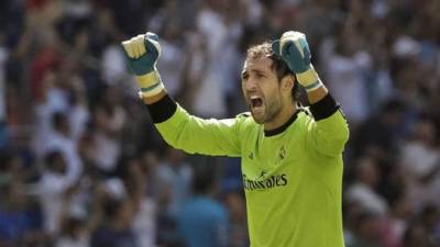 Diego López continuará defendiendo el marco blanco en la Liga española.