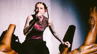 Young Miko pasó de ser la telonera de Karol G a tener su propio espectáculo en la última edición del Festival de Coachella.