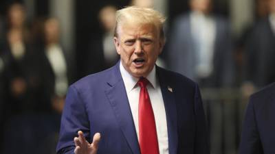 Trump puede enfrentar hasta 30 días en prisión si vuelve a violar la orden de silencio.