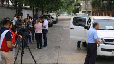 Autoridades en el lugar donde se hará la feria. Foto: Melvin Cubas