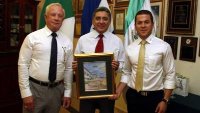 Roger Valladares, José Omar Hurtado y Roger Valladares Baker.