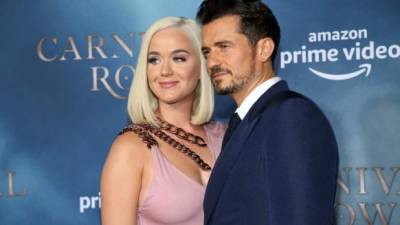 Katy Perry y Orlando Bloom en el lanzamiento de la serie de Amazon 'Carnival Row' en el TCL de Los Ángeles el 21 de agosto de 2019. AFP