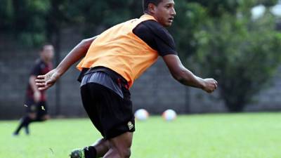 A Bryan Acosta le gustaría jugar en la MLS o Europa. Foto Melvin Cubas