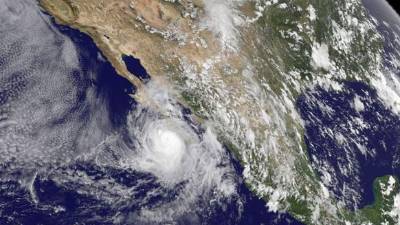 La llegada de Norbert pone en alerta al país mexicano.