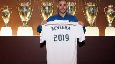 Karim Benzema firmó hasta el 30 de junio del 2019