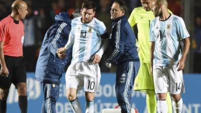 De momento se desconoce la gravedad que podría tener Messi. Foto AFP / EITAN ABRAMOVICH
