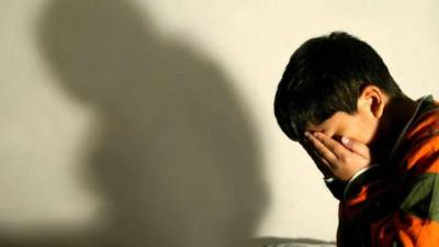 Definiciones en la ley contra acoso Acoso cibernético es cuando la conducta sea manifestada a través de los medios de tecnologías de la información, tales como celulares, internet, redes sociales, fotografías y videos.