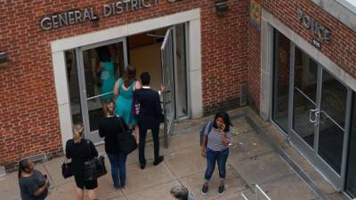 Entrada a la Corte de Charlottesville, donde este día compareció el acusado Alex Fields