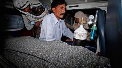 Una mujer embarazada fue lapidada en Pakistán por su propia familia por haberse casado con el hombre que ella había elegido, revelando la frágil situación de la mujer y los horrores de los crímenes de honor en su país.