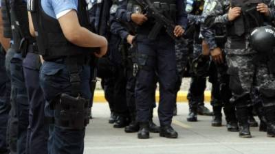 El proceso para depurar la Policía Nacional de Honduras comenzó en abril; aún falta evaluar a los agentes de escala básica.