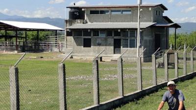 El rastro municipal se encuentra ubicado al norte de la ciudad de Santa Rita.