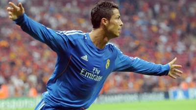 Cristiano Ronaldo festejando uno de sus goles para el Real Madrid contra Galatasaray.