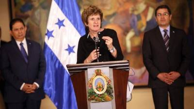 Kate Gilmore ayer en Casa Presidencial.