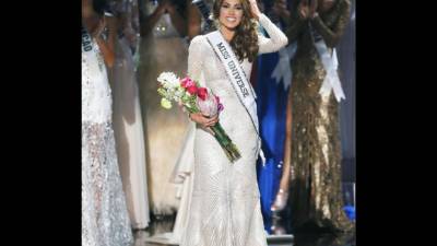 MiSS UNIVERSO 1013 María Gabriela de Jesús Isler Morales es la nueva soberana universal.
