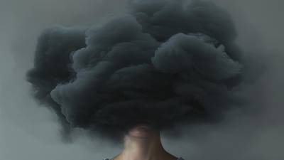 Algunas personas experimentan ansiedad leve que afecta solo en ciertos momentos, mientras que otras pueden sufrir síntomas más severos que impactan su vida diaria.