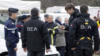 La Oficina de Investigaciones y Análisis (BEA) francesa aseguraron que puede tomar semanas o meses descifrar la causa del choque del avión en Francia.