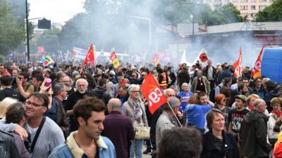 Las manifestaciones en contra de la reforma laboral llevan ya más de tres meses. AFP.