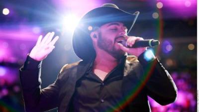 El intérprete Gerardo Ortiz arribó a Guadalajara procedente de Culiacán, Sinaloa, sin un Amparo, por lo que no hubo impedimento para que las autoridades federales lo pusieran a disposición de la Fiscalía General del Estado.