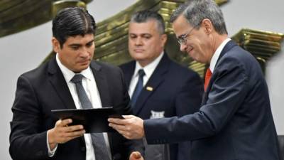 El presidente Carlos Alvarado deberá enfrentar una postura beligerante de parte de los evangélicos en el seno del legislativo costarricense.