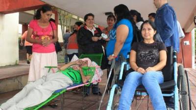 Los enfermos en una protesta el año pasado en el Rivas por falta de medicamentos