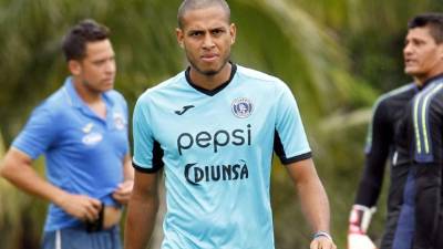 Eddie Hernández se quedará en el Motagua esta temporada. Foto Neptalí Romero