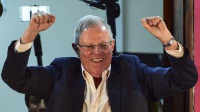 Kuczynski pidió a sus seguidores estar vigilantes y esperar resultados oficiales. AFP