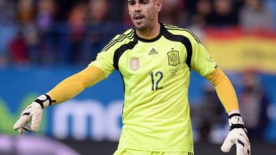 El guardameta Víctor Valdés firmaría por un año con el Liverpool.