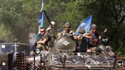 England's players celebrate their second goal during the Russia 2018 World Cup quarter-final football match between Sweden and England at the Samara Arena in Samara on July 7, 2018.England's midfielder Dele Alli doubled the lead for England. / AFP PHOTO / Manan VATSYAYANA / RESTRICTED TO EDITORIAL USE - NO MOBILE PUSH ALERTS/DOWNLOADS