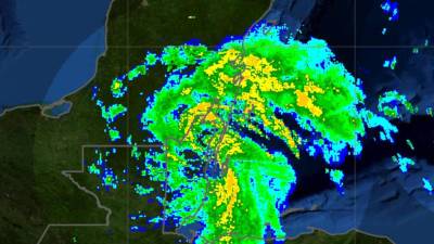 Localización de la tormenta Nadine que deja abundantes lluvias este fin de semana en Honduras y Belice.