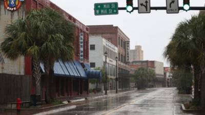 Las primeras lluvias derivadas del huracán Laura ya se registran en Nueva Orleans./AFP.