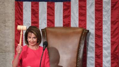 Nancy Pelosi, líder de la mayoría demócrata en la Cámara de Representantes, considera que asignar fondos para el muro es 'una pérdida de dinero'.