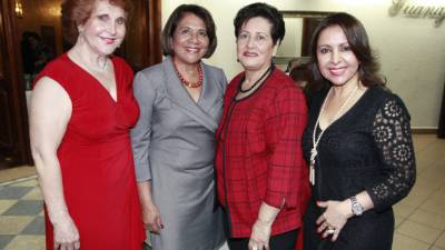 Mary Bendeck, Vilma Karow, Gladys Teruel y Susana Laínez.
