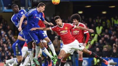 FMA0001. London (United Kingdom), 20/10/2018.- Chelsea's Ross Barkley celebrates scoring during the game during the English Premier League soccer match between Chelsea and Manchester United at Stamford Bridge in London, Britain, 20 October 2018. (Londres) EFE/EPA/FACUNDO ARRIZABALAGA EDITORIAL USE ONLY. No use with unauthorized audio, video, data, fixture lists, club/league logos or 'live' services. Online in-match use limited to 75 images, no video emulation. No use in betting, games or single club/league/player publications