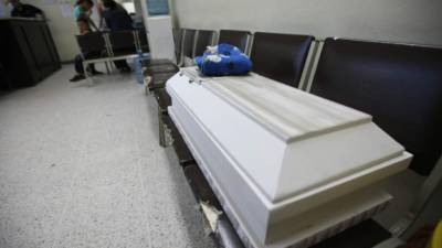 El ataúd del niño quedó abandonado en la morgue, tras la captura de Jaime Elvir.