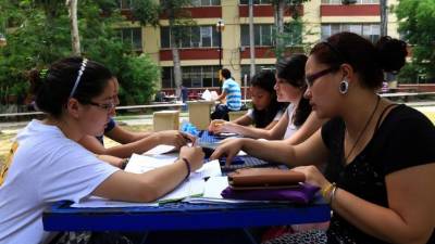 Estudiantes de la Unah-vs consideran buena la medida del 70% pero piden a las autoridades que se generen métodos estandarizados para evaluarlos.