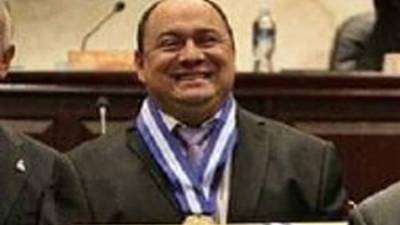 La trayectoria de Aguilera fue reconocida en el país.