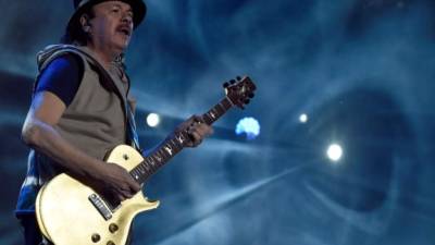 El guitarrista de origen mexicano Carlos Santana. AFP