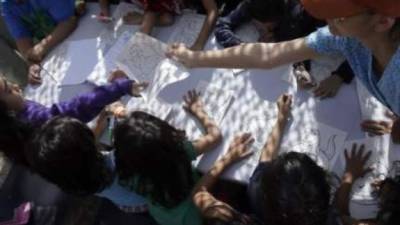 Numerosos niños centroamericanos que migran a México para llegar a Estados Unidos han desaparecido, dijo la Ana García de Hernández. EFE