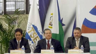 Los magistrados Erick Rodríguez, David Matamoros Batson y Marco Ramiro Lobo.