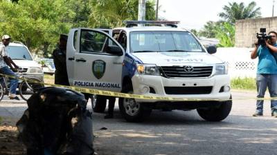 Las autoridades en el levantamiento.