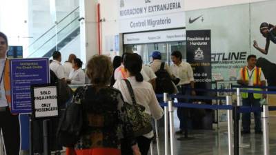 En el aeropuerto sampedrano siguen sin tomarse medidas para prevenir el ébola.