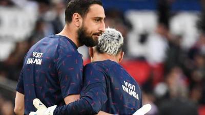 Gianluigi Donnarumma señaló que no ha sido fácil tener que alternar en el arco del PSG.