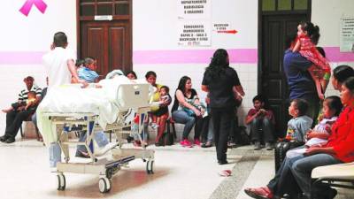 Hay múltiples denuncias ante diversos organismos por negligencia médica en los hospitales públicos, pero estas no trascienden a la opinión pública. Foto Andro Rodríguez.